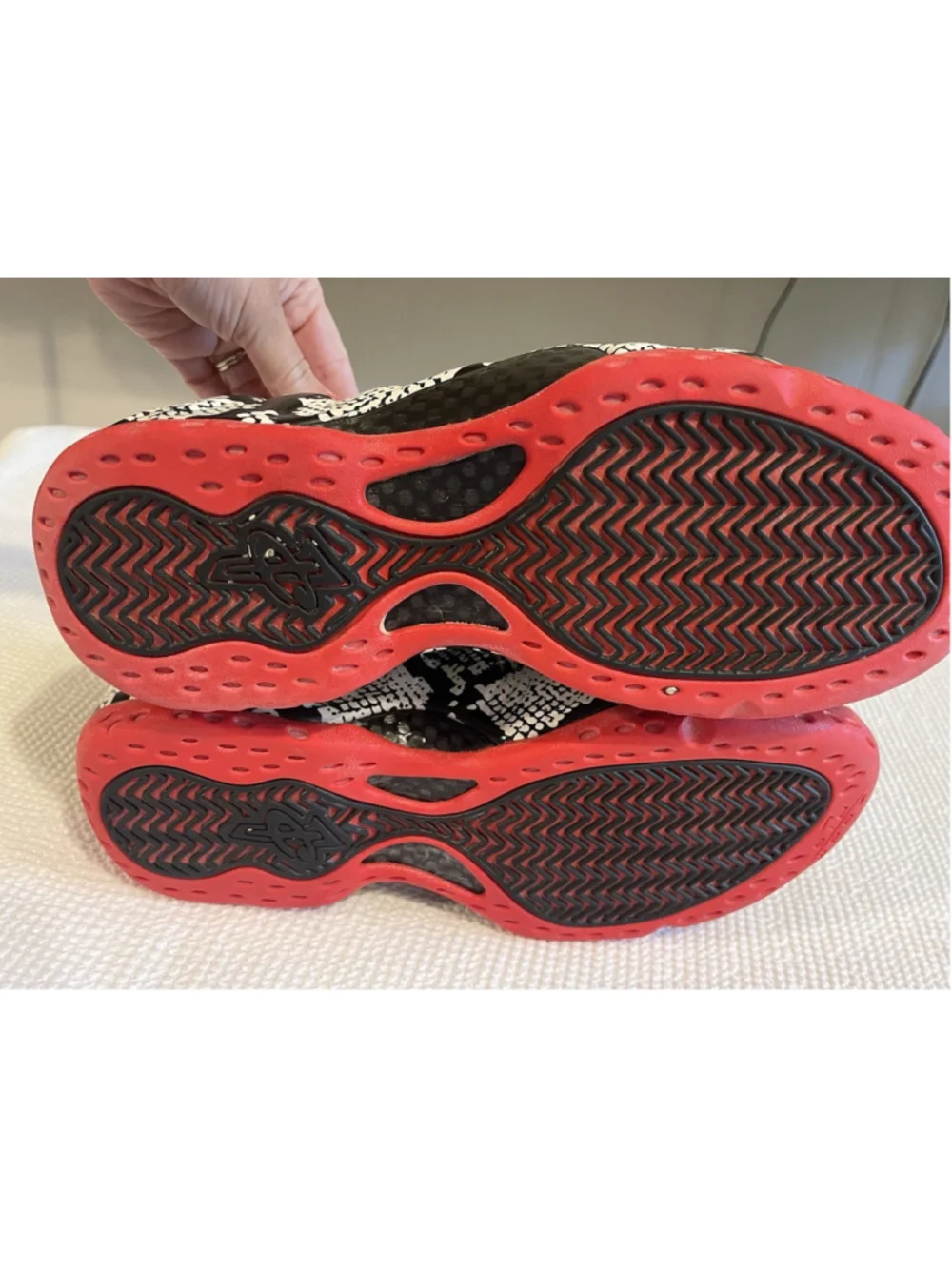 Nike Air Foamposite One Snakeskin Black White Red High Top Sneakers Men 10 EUC